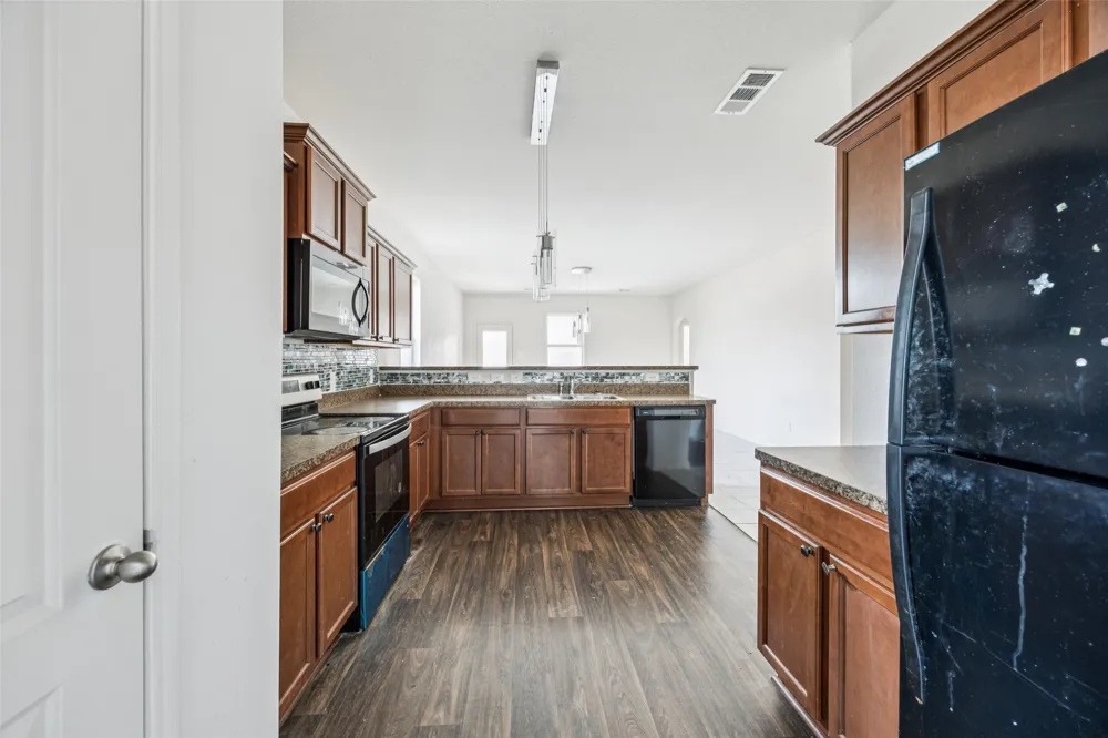 1020 Walnut Ridge Drive Hutchins, TX 75141