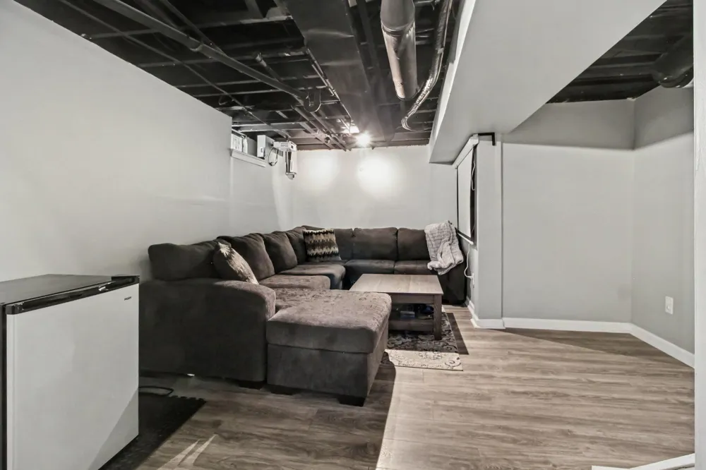 3971 Thomas Avenue Berkley, MI 48072