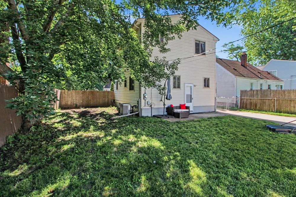 3971 Thomas Avenue Berkley, MI 48072