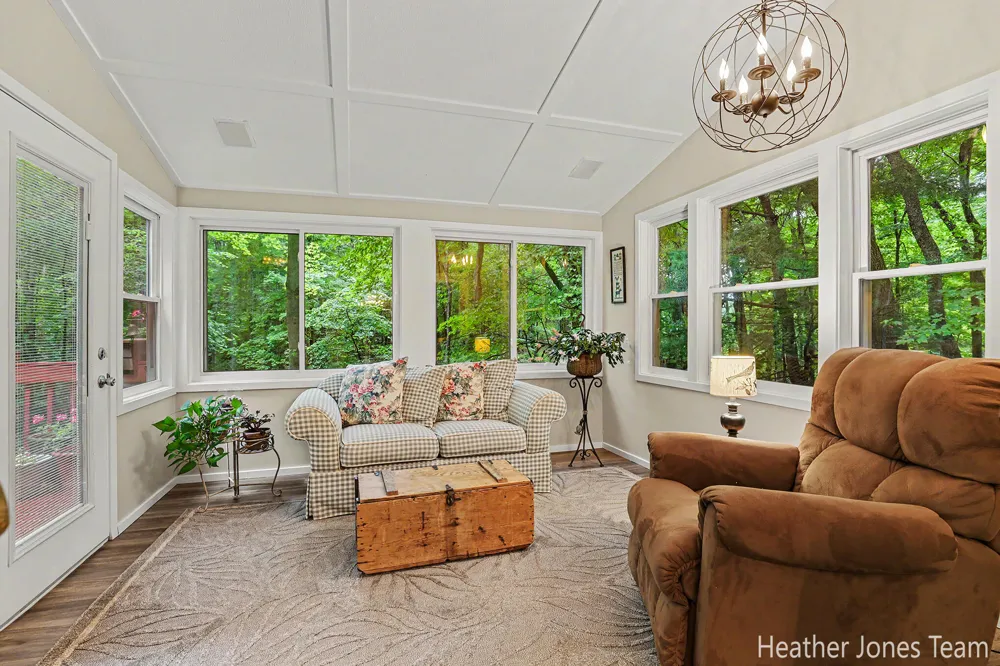 10288 Hathaway Drive Greenville, MI 48838