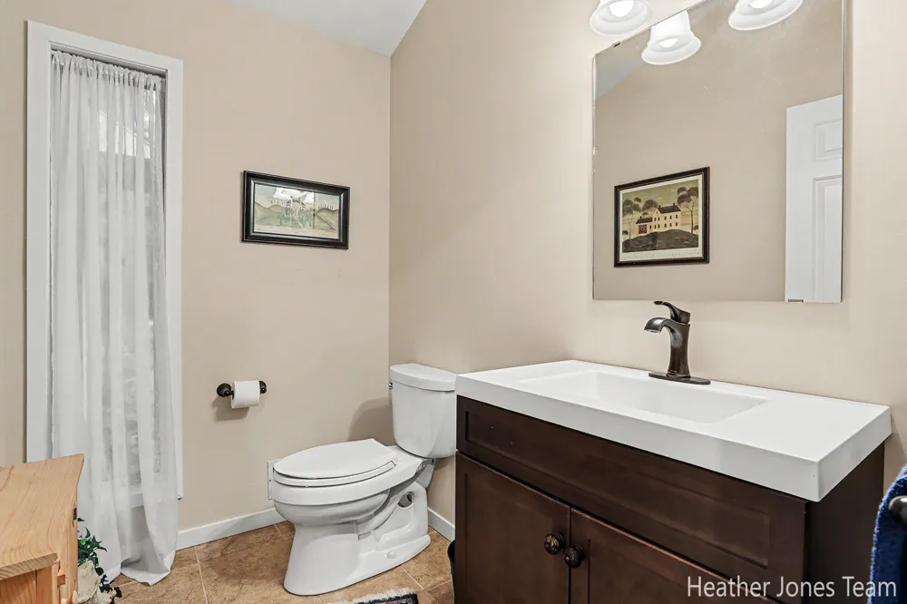 10288 Hathaway Drive Greenville, MI 48838