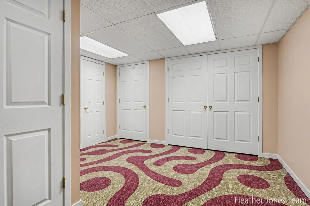 10288 Hathaway Drive Greenville, MI 48838