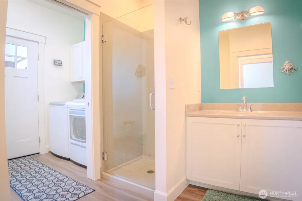 5010 L PLACE Seaview, WA 98644