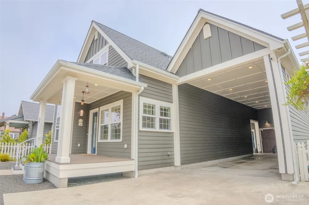 5010 L PLACE Seaview, WA 98644