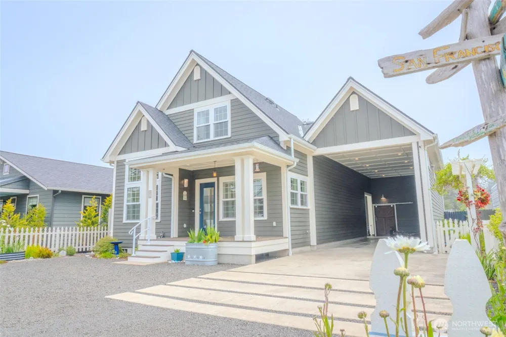 5010 L PLACE Seaview, WA 98644