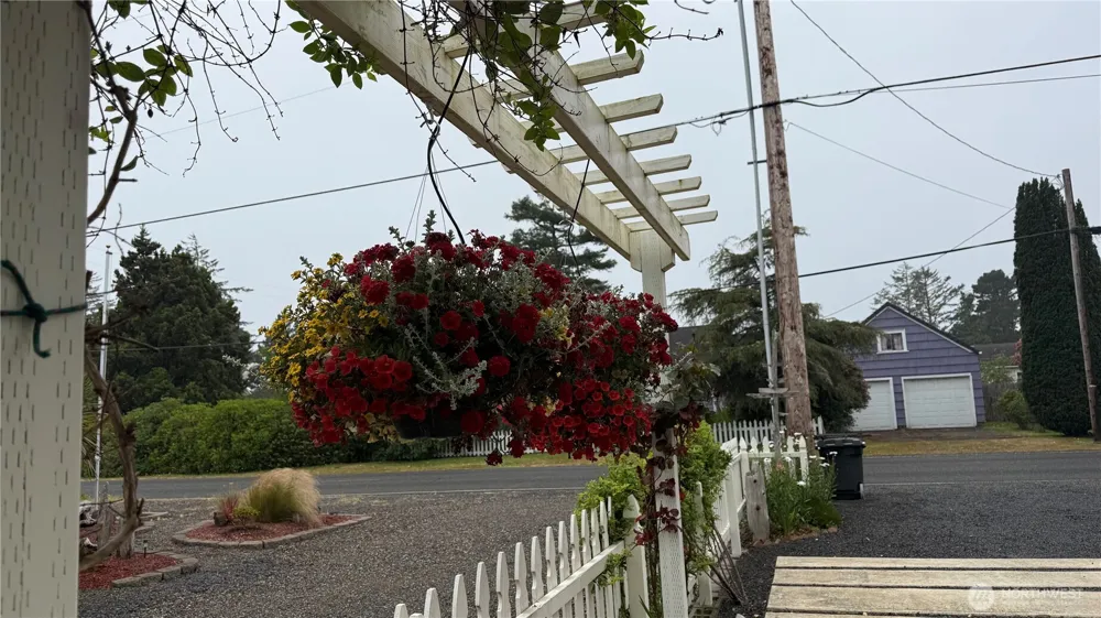 5010 L PLACE Seaview, WA 98644