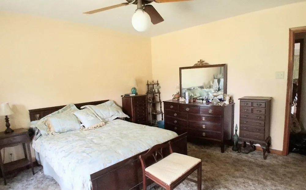913 Lazy Lane Bryan, TX 77802