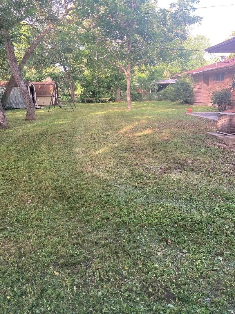 913 Lazy Lane Bryan, TX 77802