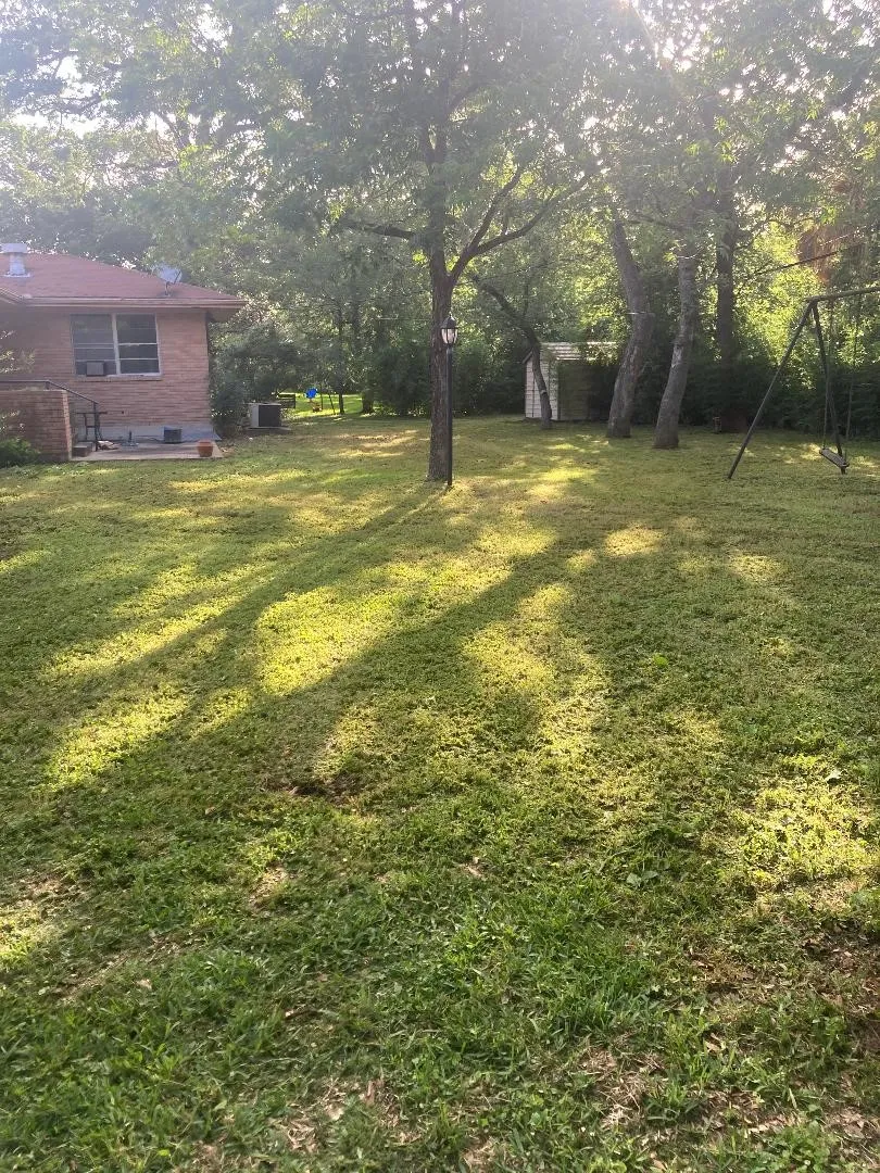913 Lazy Lane Bryan, TX 77802