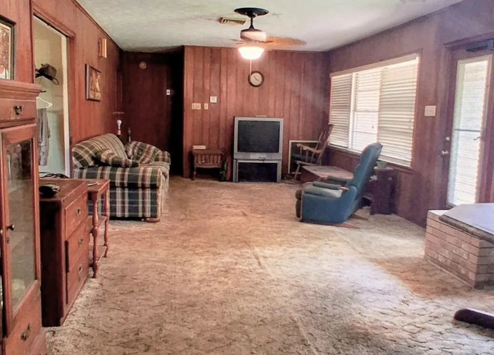 913 Lazy Lane Bryan, TX 77802