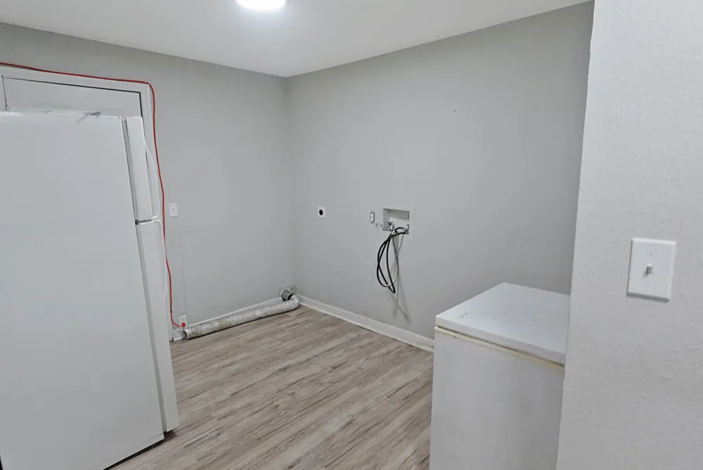 241 W Ross Avenue De Leon, TX 76444