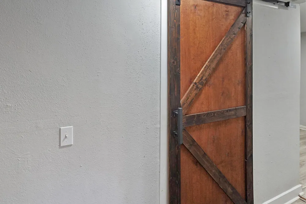 241 W Ross Avenue De Leon, TX 76444