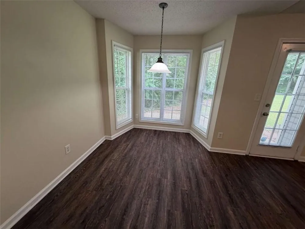 211 Ravenwood Court Bethlehem, GA 30620