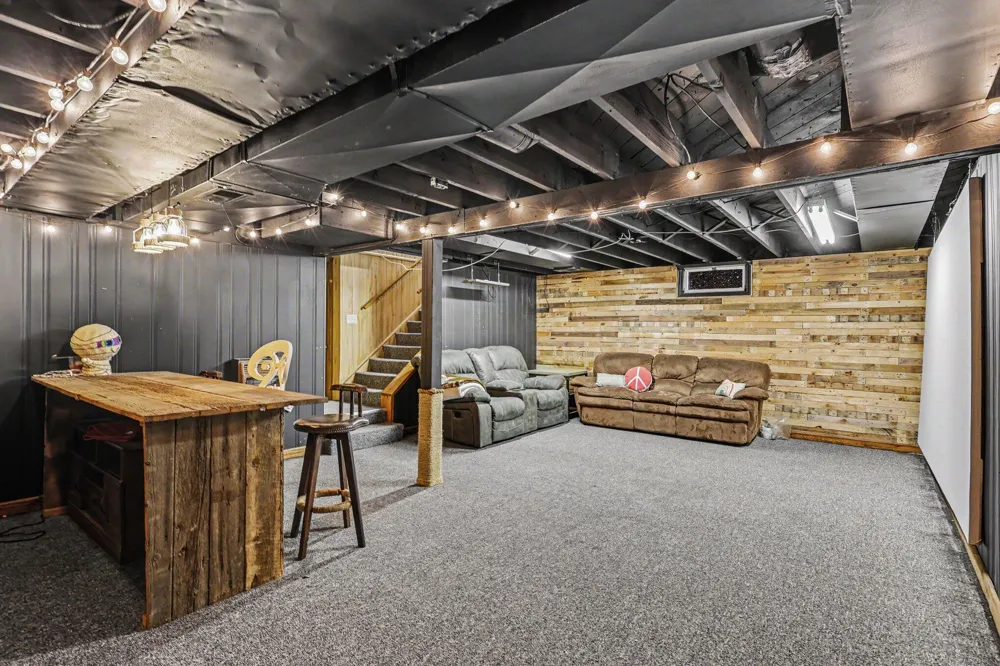 728 Ohio Avenue Fremont City, MI 49412