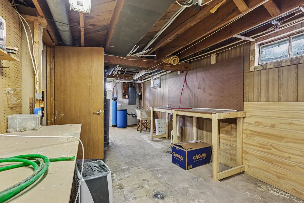 728 Ohio Avenue Fremont City, MI 49412