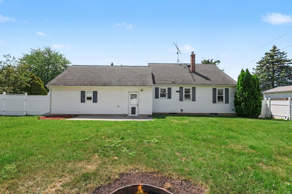 728 Ohio Avenue Fremont City, MI 49412