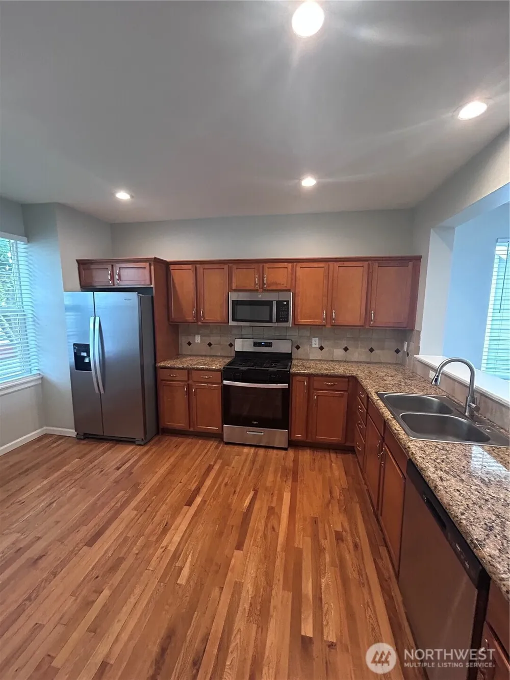 1218 32nd Street NE Auburn, WA 98002