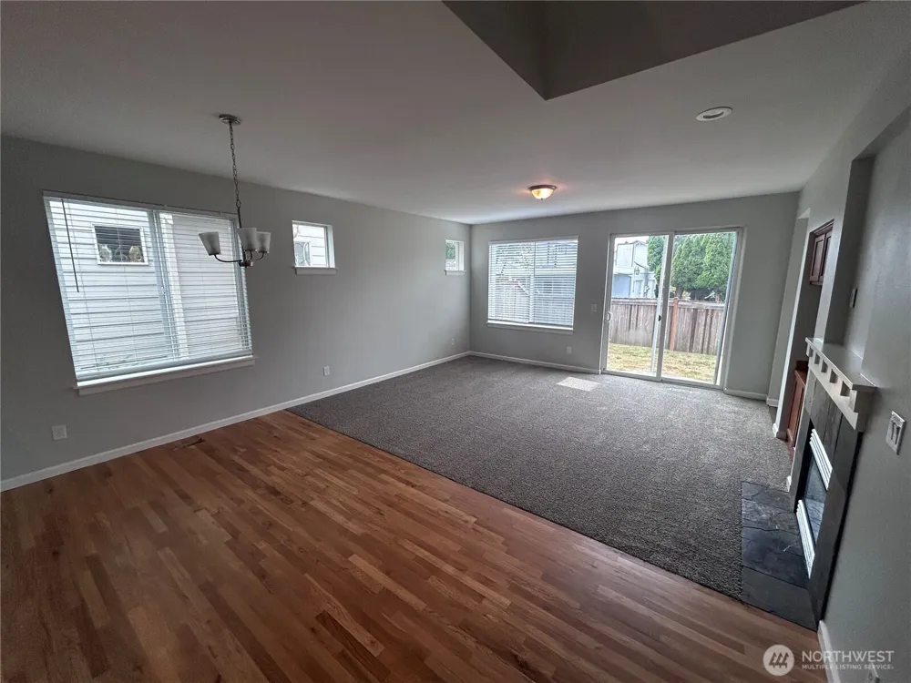 1218 32nd Street NE Auburn, WA 98002
