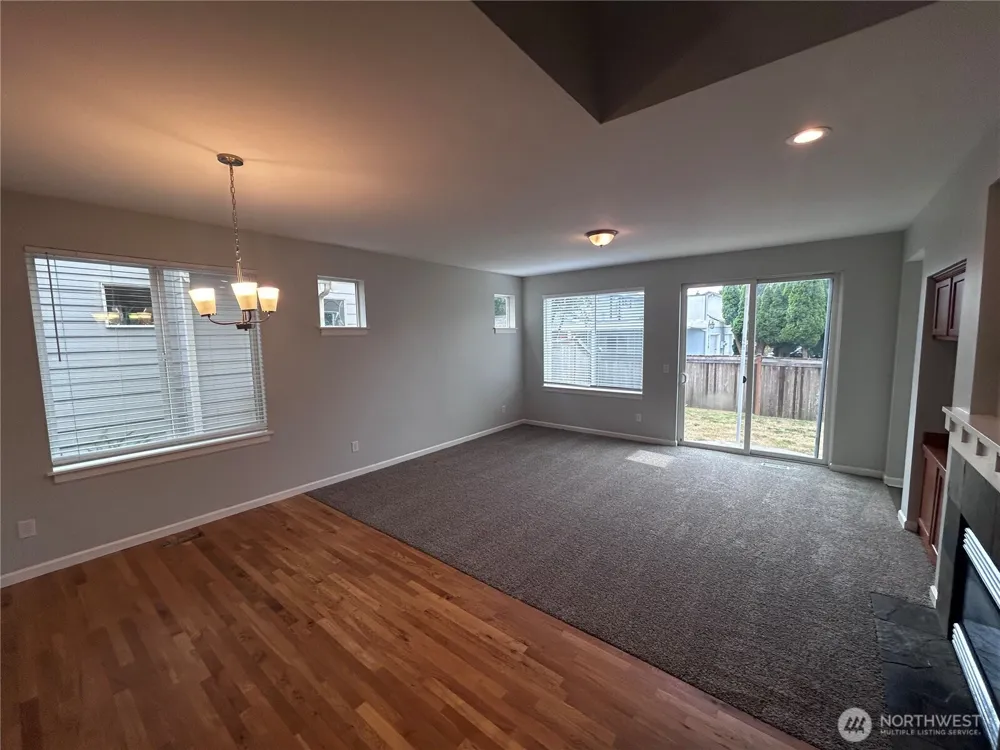 1218 32nd Street NE Auburn, WA 98002