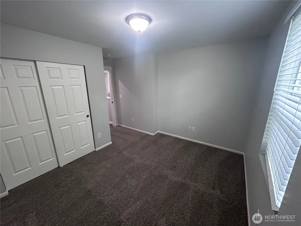 1218 32nd Street NE Auburn, WA 98002