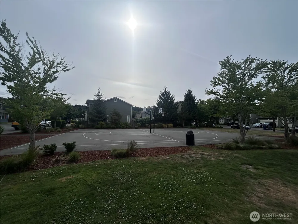 1218 32nd Street NE Auburn, WA 98002