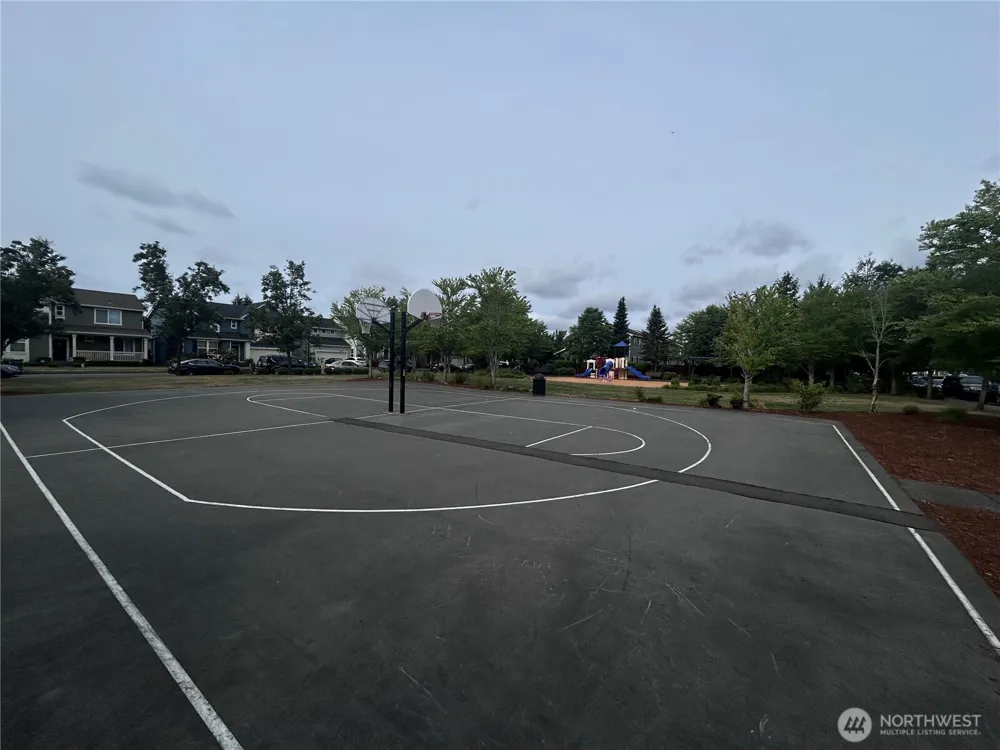 1218 32nd Street NE Auburn, WA 98002