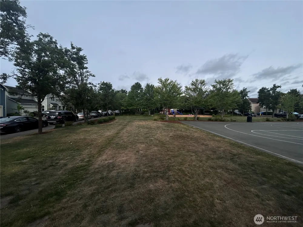 1218 32nd Street NE Auburn, WA 98002