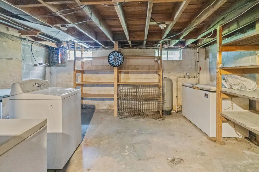 172 Bridge Street Newaygo, MI 49337