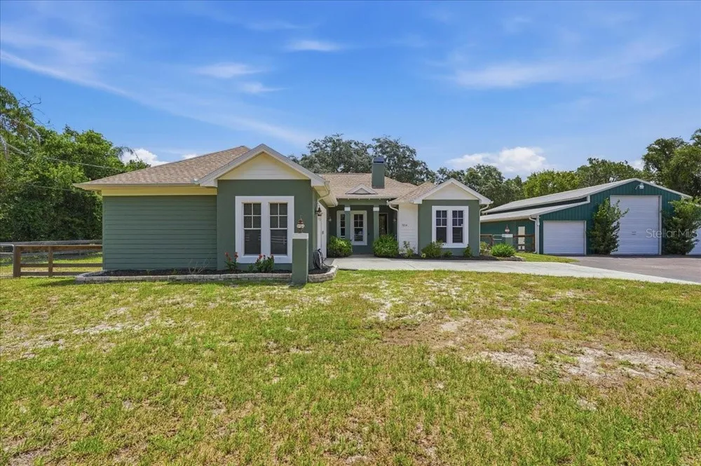 7014 JONES ROAD Odessa, FL 33556