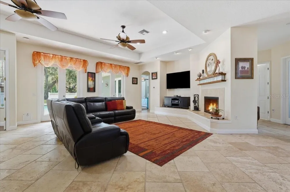 7014 JONES ROAD Odessa, FL 33556