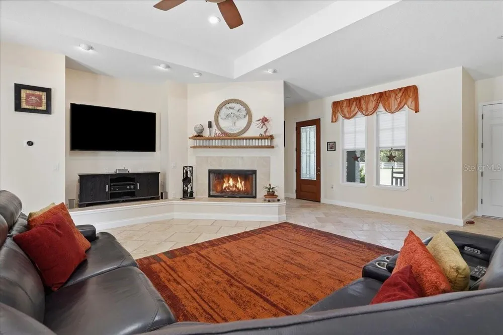 7014 JONES ROAD Odessa, FL 33556
