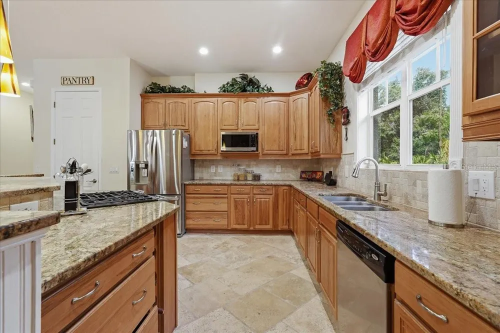 7014 JONES ROAD Odessa, FL 33556
