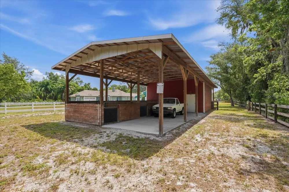 7014 JONES ROAD Odessa, FL 33556