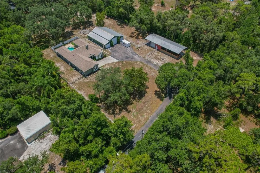 7014 JONES ROAD Odessa, FL 33556
