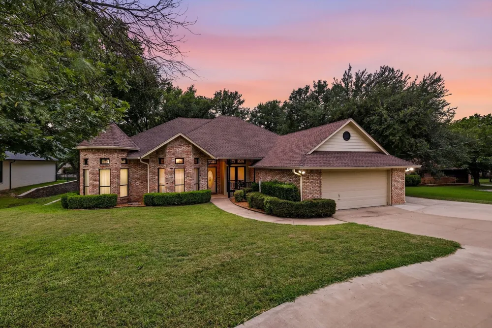 4111 Cimmaron Trail De Cordova, TX 76049