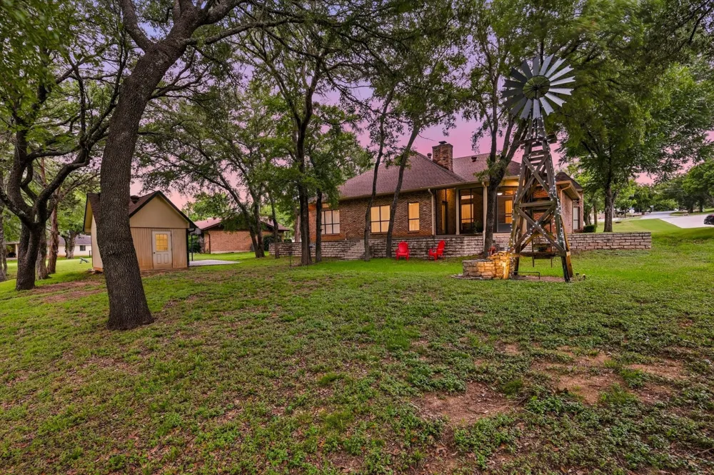 4111 Cimmaron Trail De Cordova, TX 76049