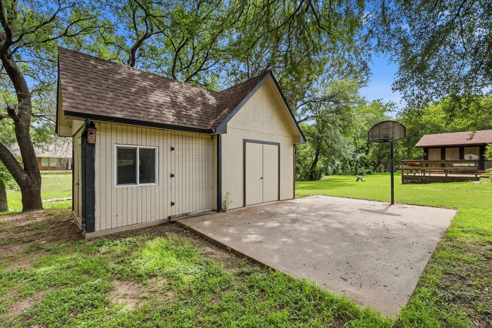 4111 Cimmaron Trail De Cordova, TX 76049