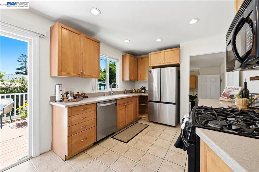 4231 Somerset Ave Castro Valley, CA 94546
