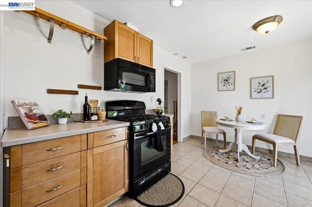 4231 Somerset Ave Castro Valley, CA 94546