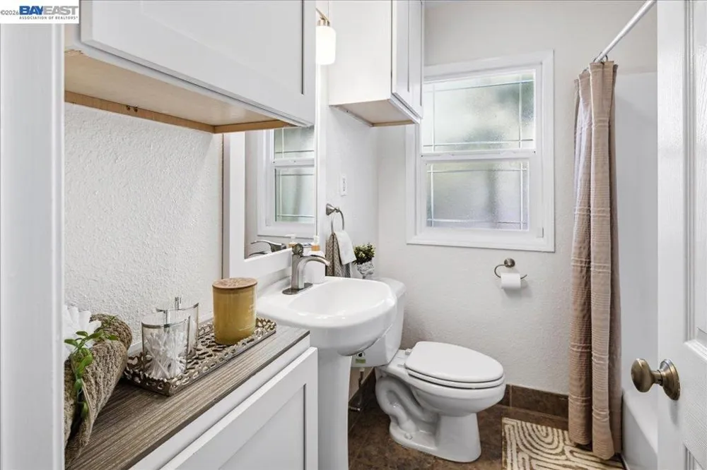 4231 Somerset Ave Castro Valley, CA 94546