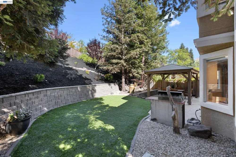 377 Squirrel Ridge Way Danville, CA 94506
