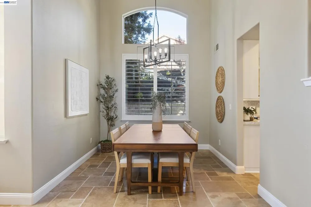 377 Squirrel Ridge Way Danville, CA 94506