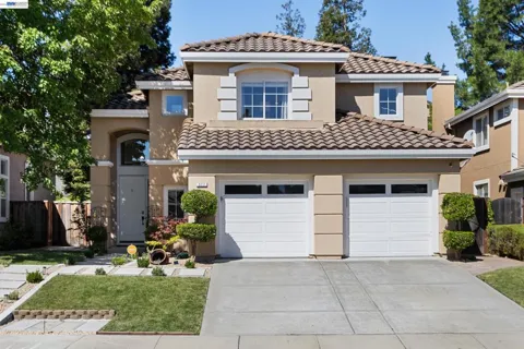 377 Squirrel Ridge Way