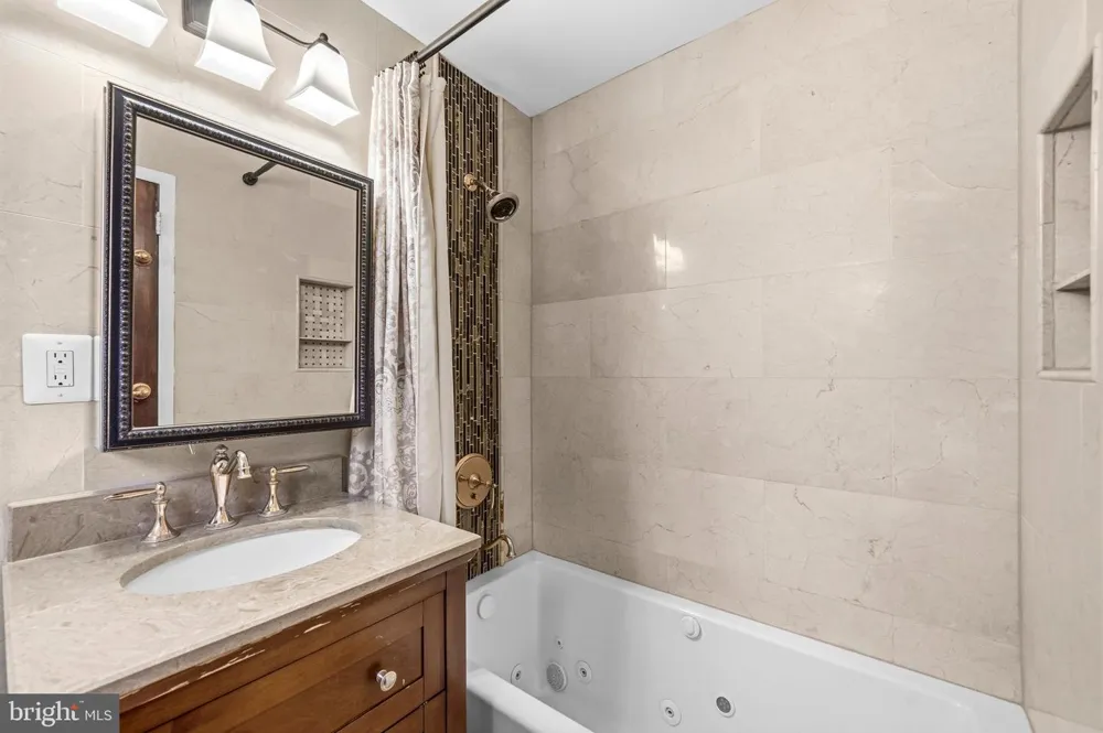 1615 MOUNT EAGLE PLACE Alexandria, VA 22302