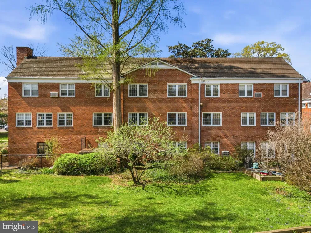 1615 MOUNT EAGLE PLACE Alexandria, VA 22302
