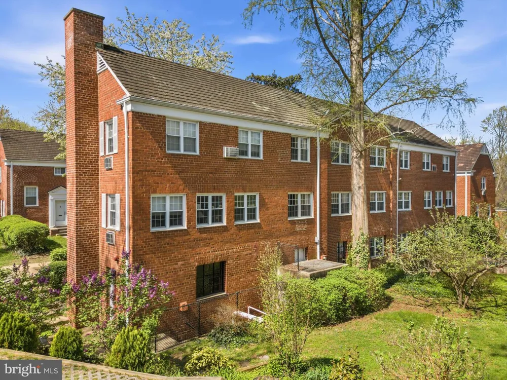 1615 MOUNT EAGLE PLACE Alexandria, VA 22302