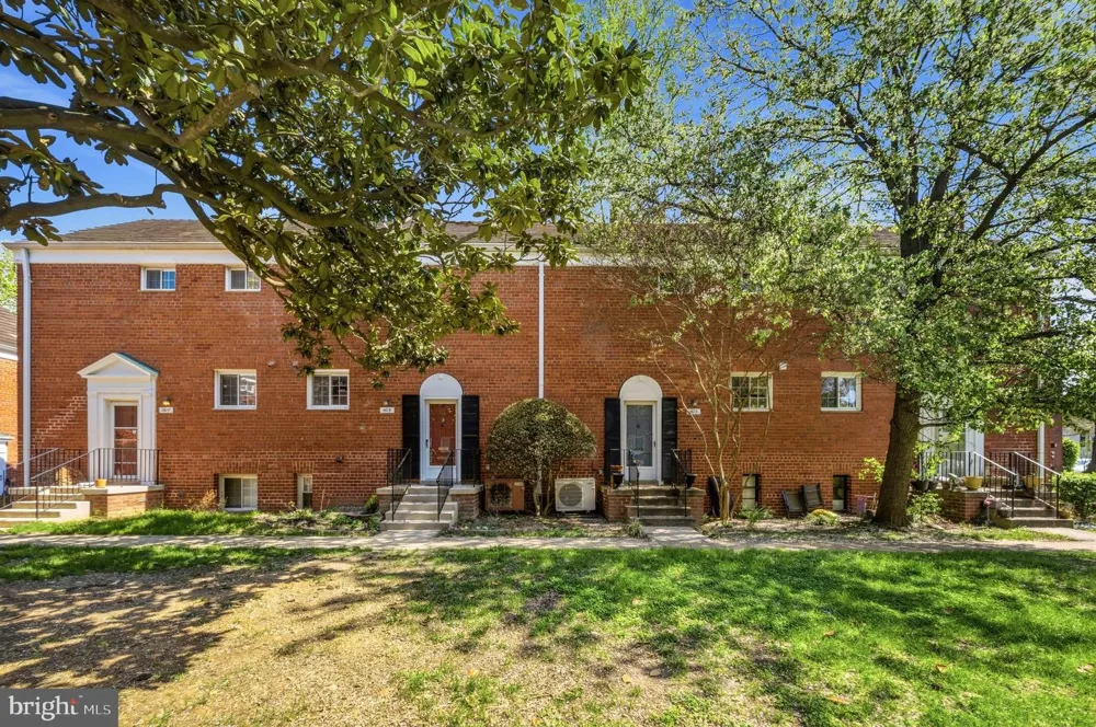 1615 MOUNT EAGLE PLACE Alexandria, VA 22302
