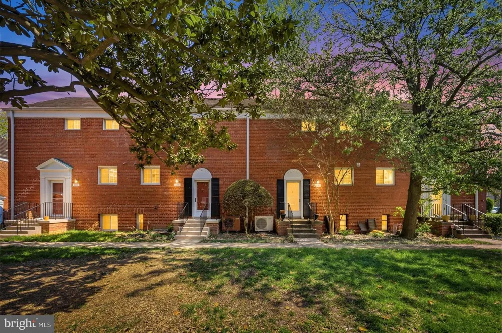 1615 MOUNT EAGLE PLACE Alexandria, VA 22302