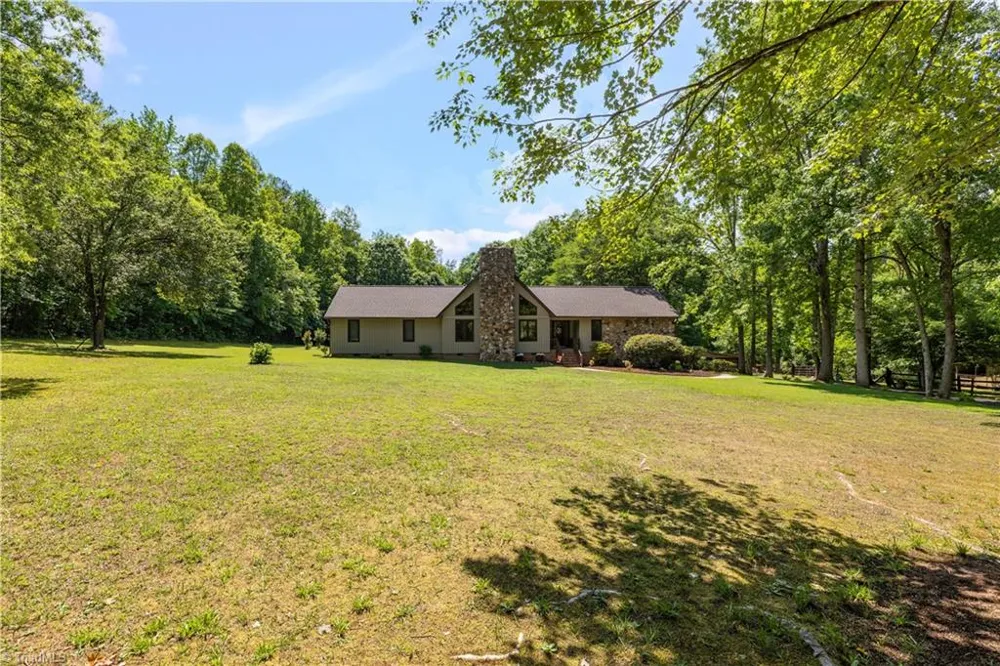 3505 Ivey Lane Trinity, NC 27370