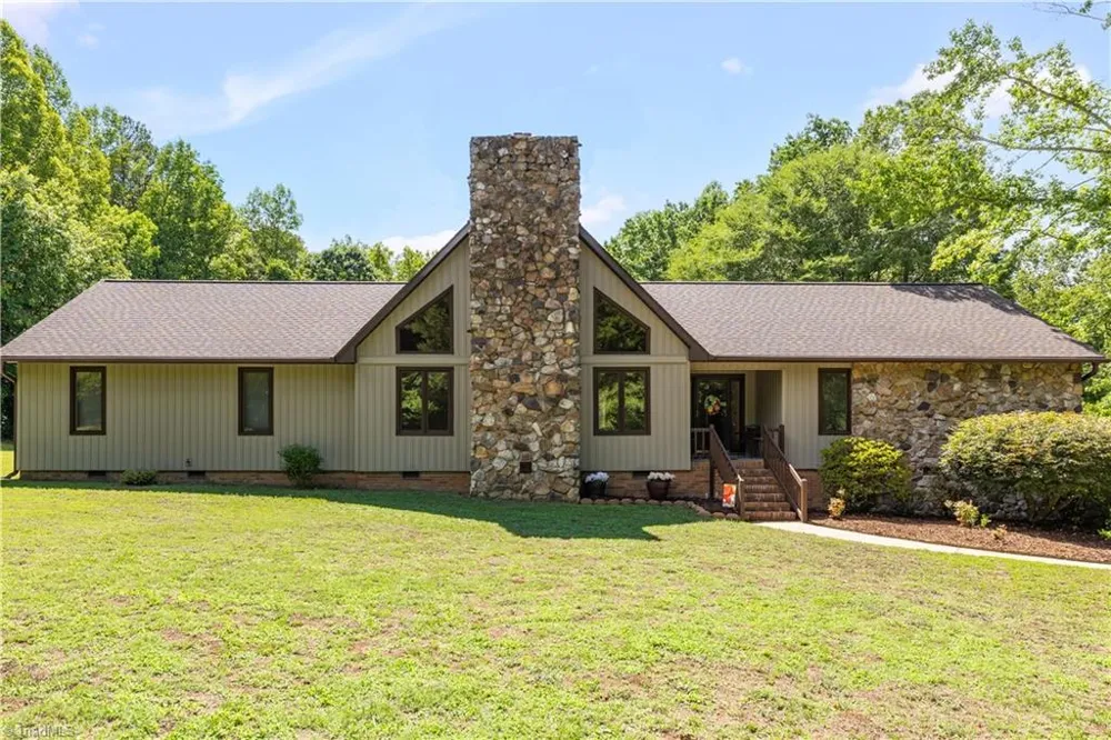 3505 Ivey Lane Trinity, NC 27370